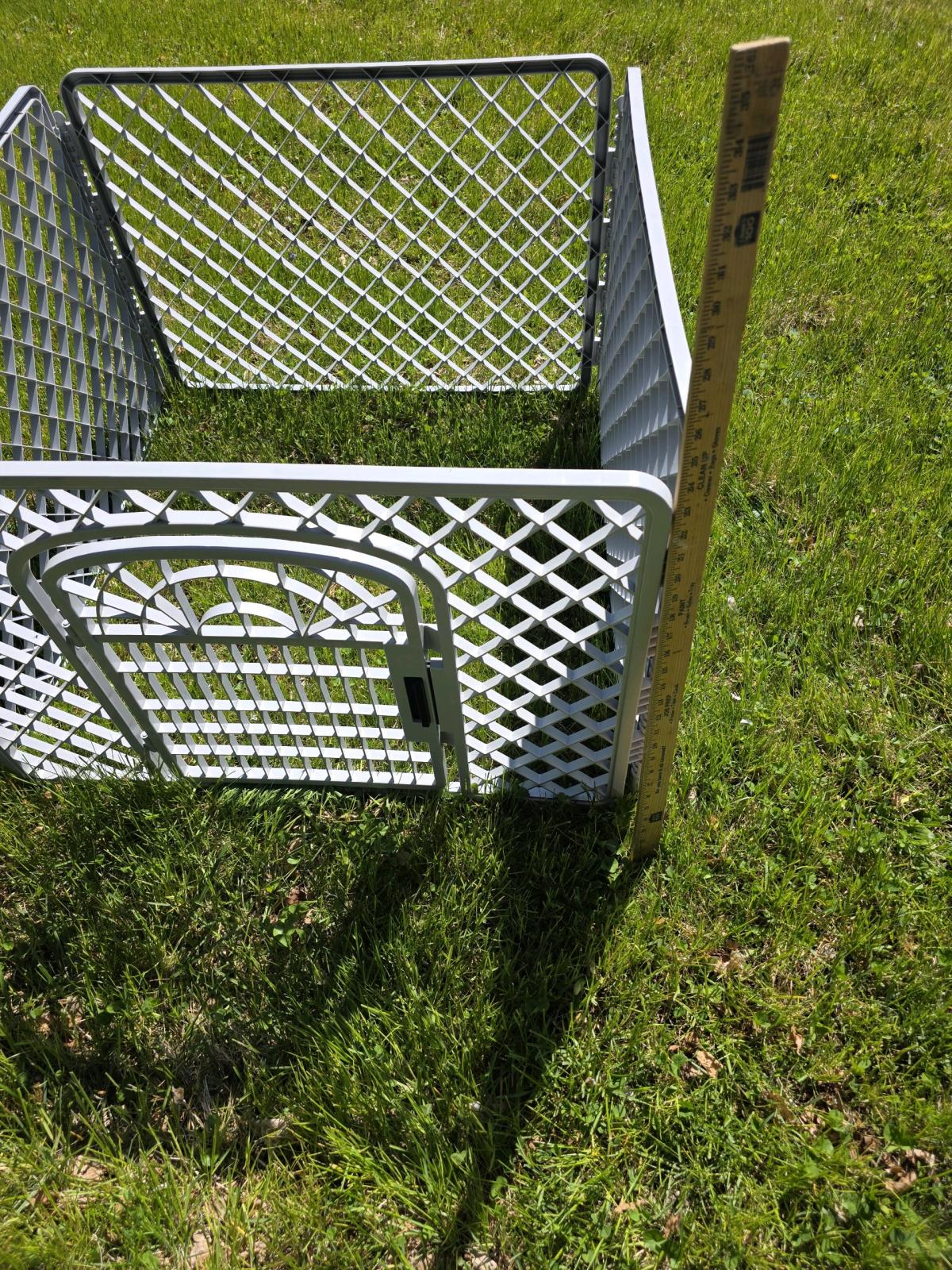 3x3 Plastic Small Dog Play Pen With Door