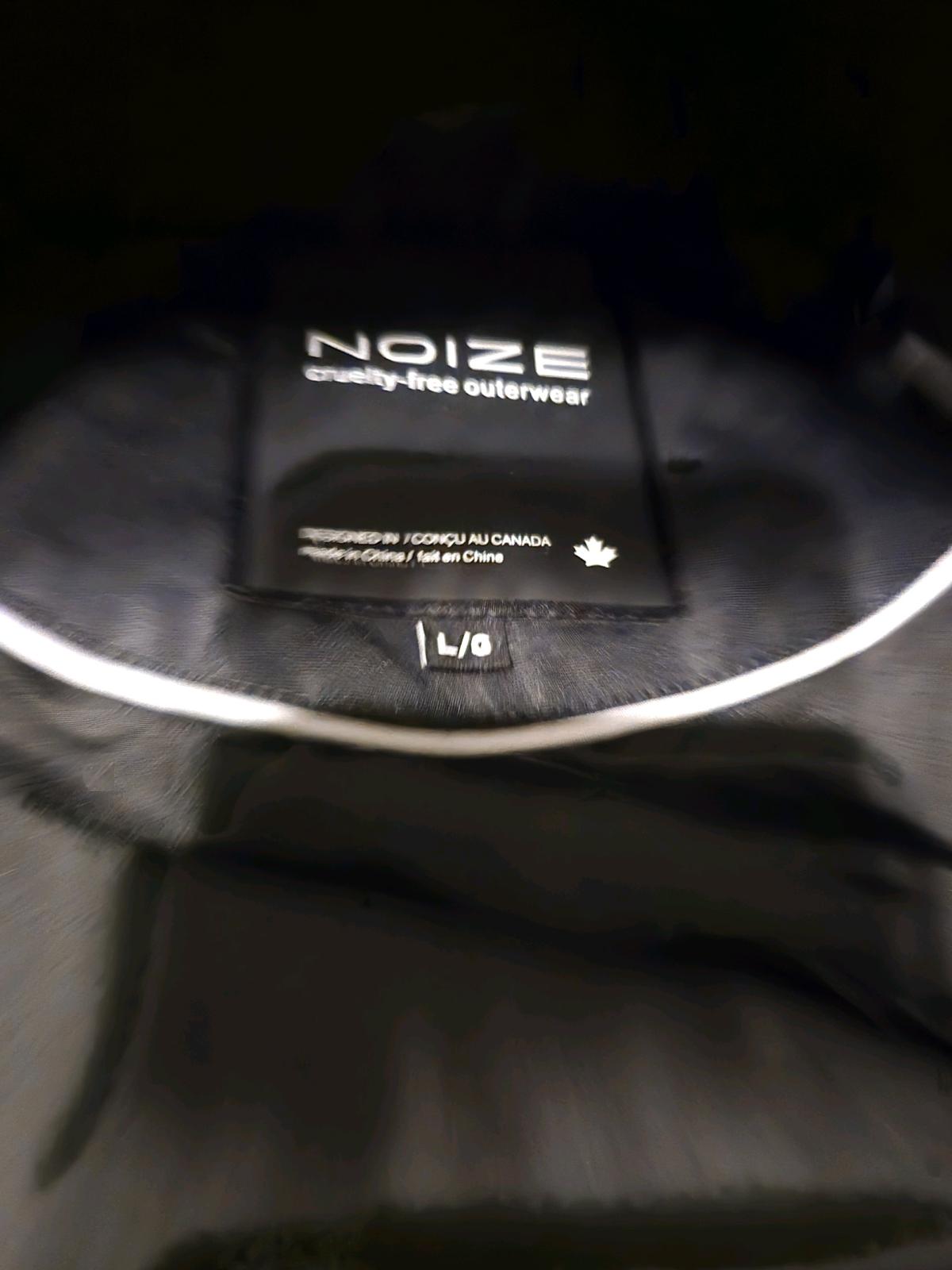 Noize Women long parka sz large Brand New Never worn