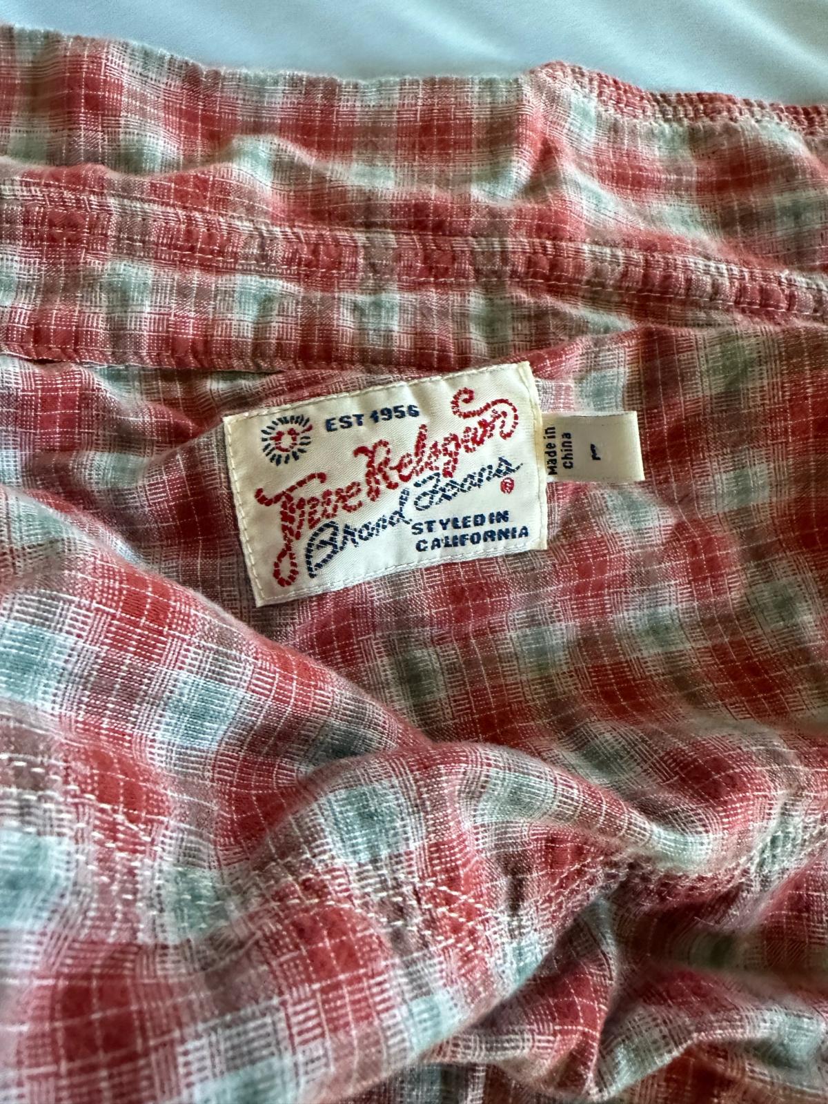 True religion men plaid red gray short sleeve button up down