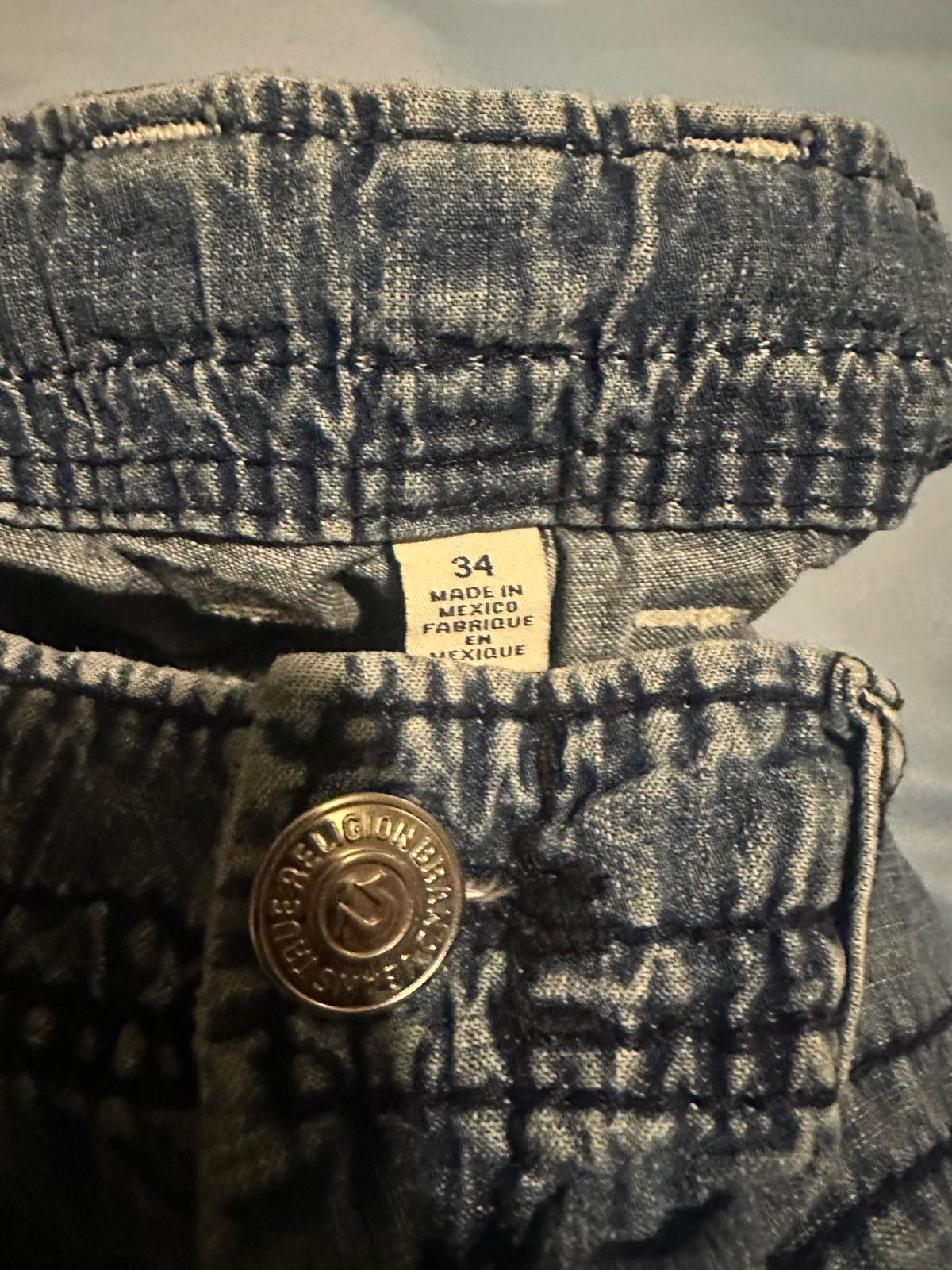 True Religion men cargo shorts size 34