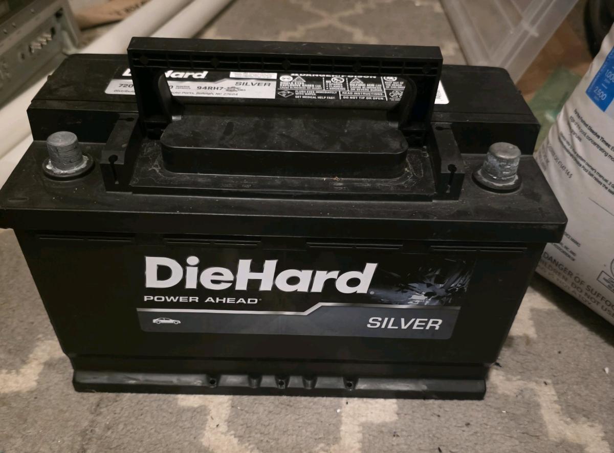 Die Hard Silver battery