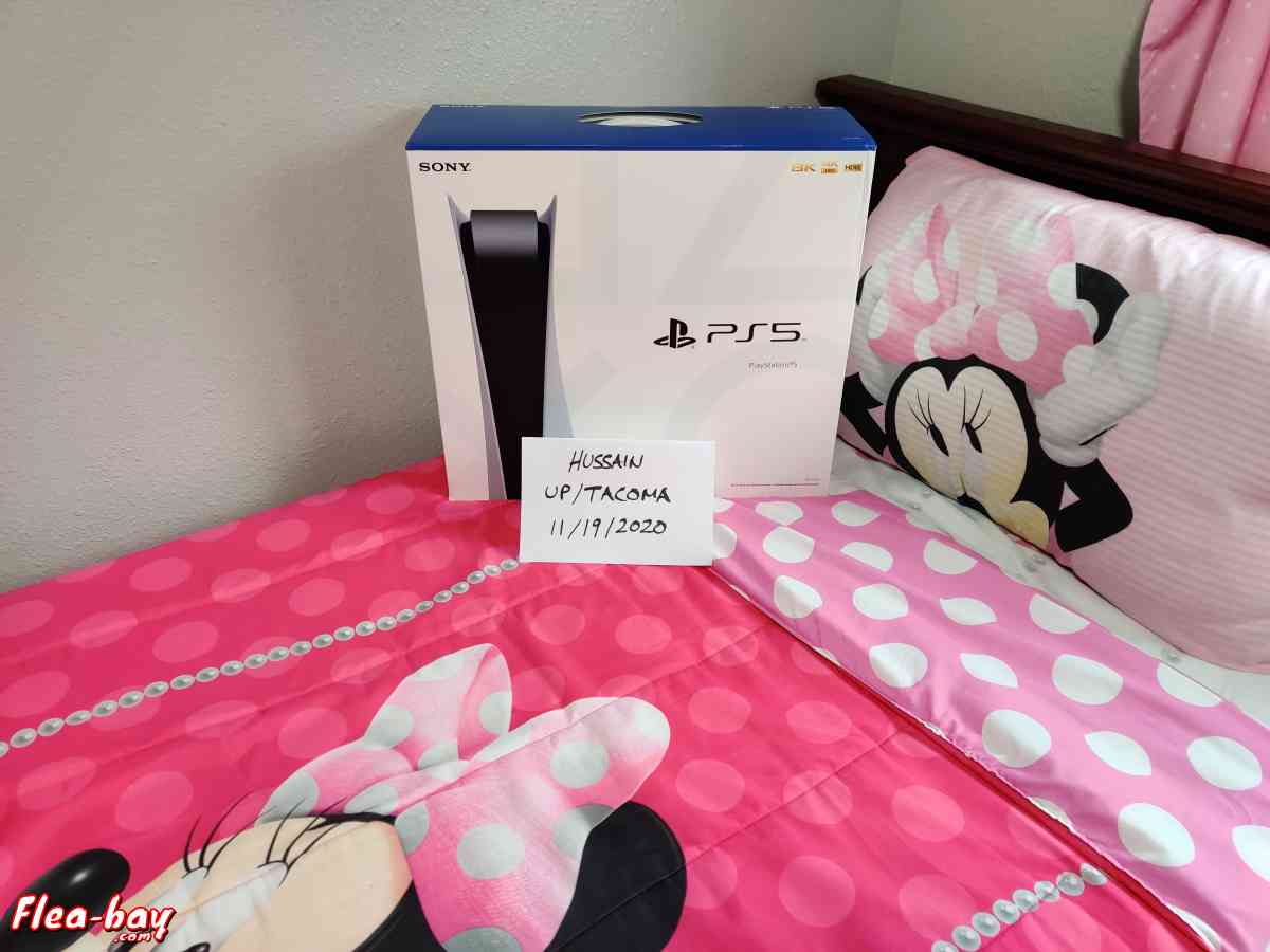 Playstation 5 Disc Edition PS5 - University Place, Washington - FleaMarketBay