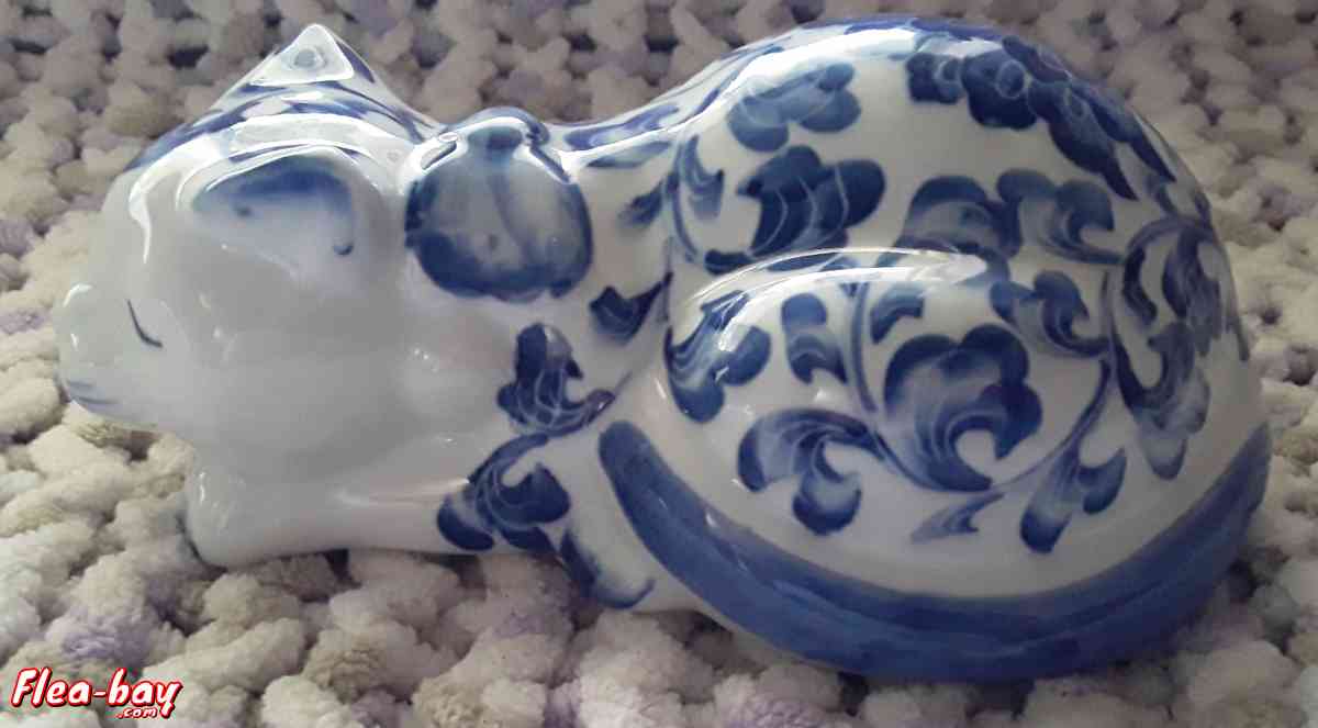 ANDREA SADEK PROCELIAN CAT - North Port, Florida - FleaMarketBay