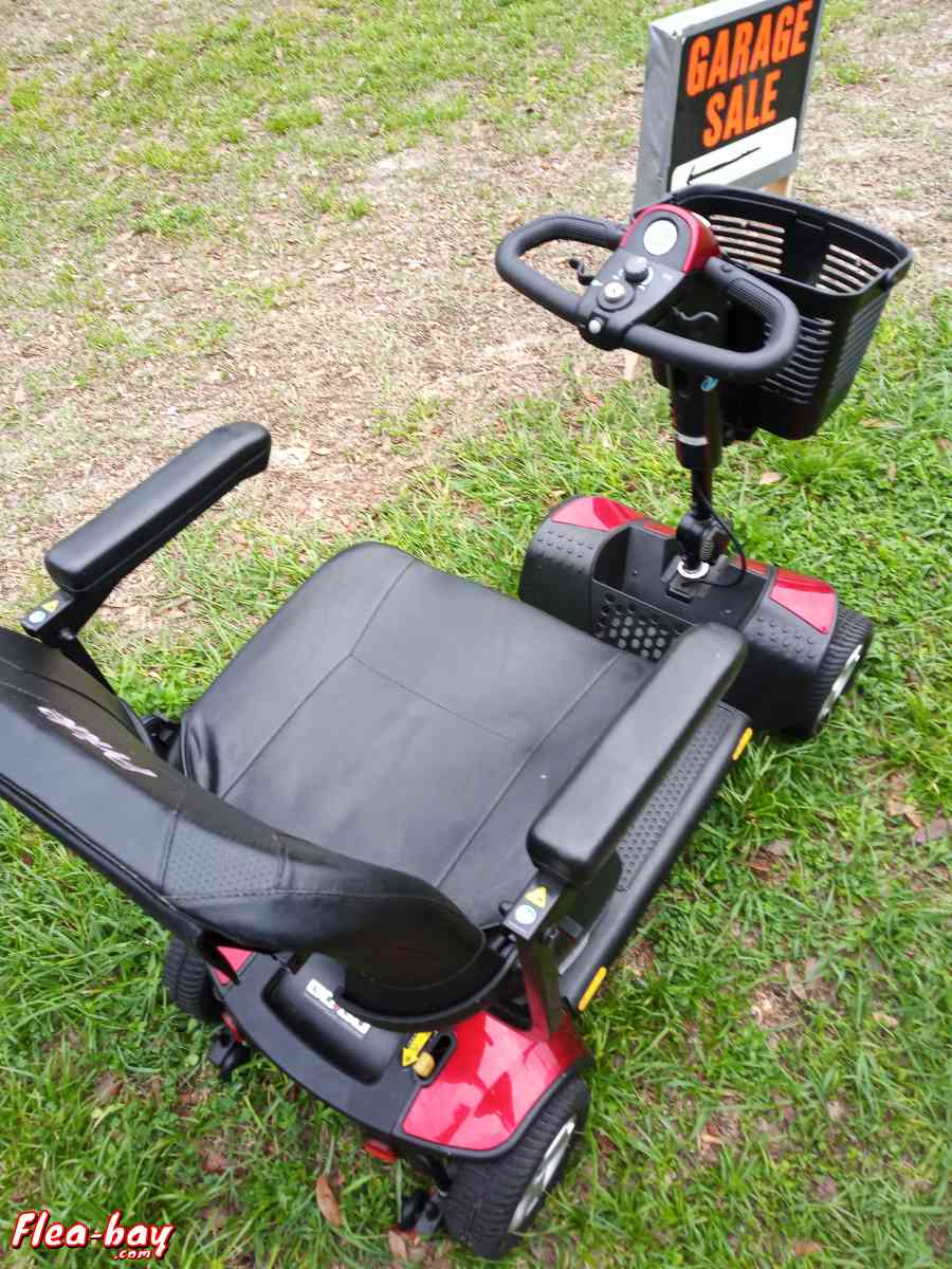 electric wheelchair - Dunedin, Florida - FleaMarketBay