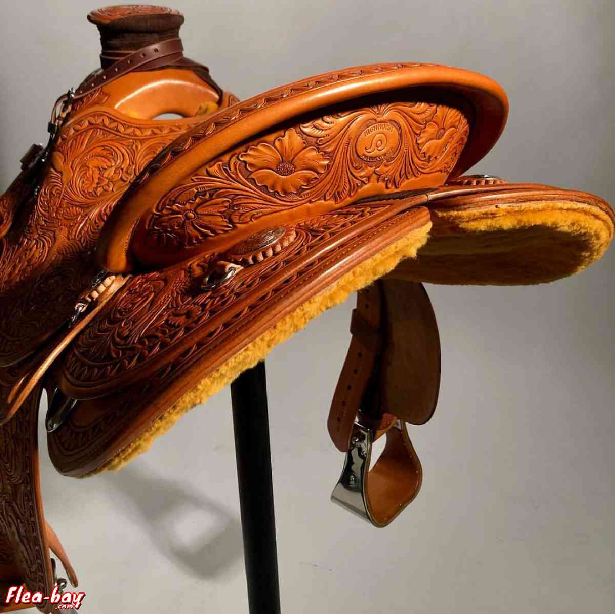 Horse saddles - Agate, Colorado - FleaMarketBay