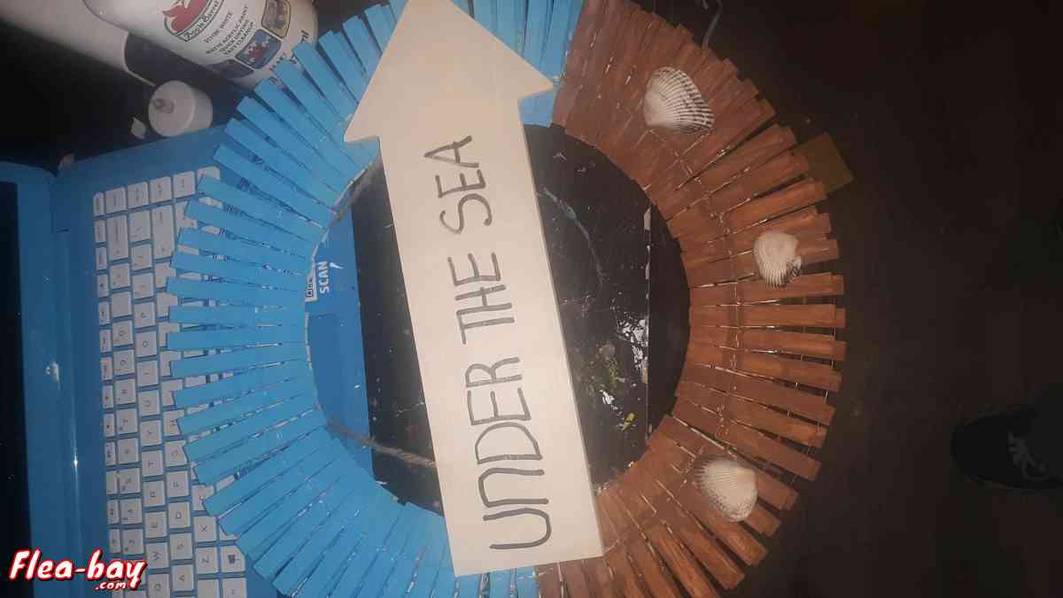 its a under the sea wreath