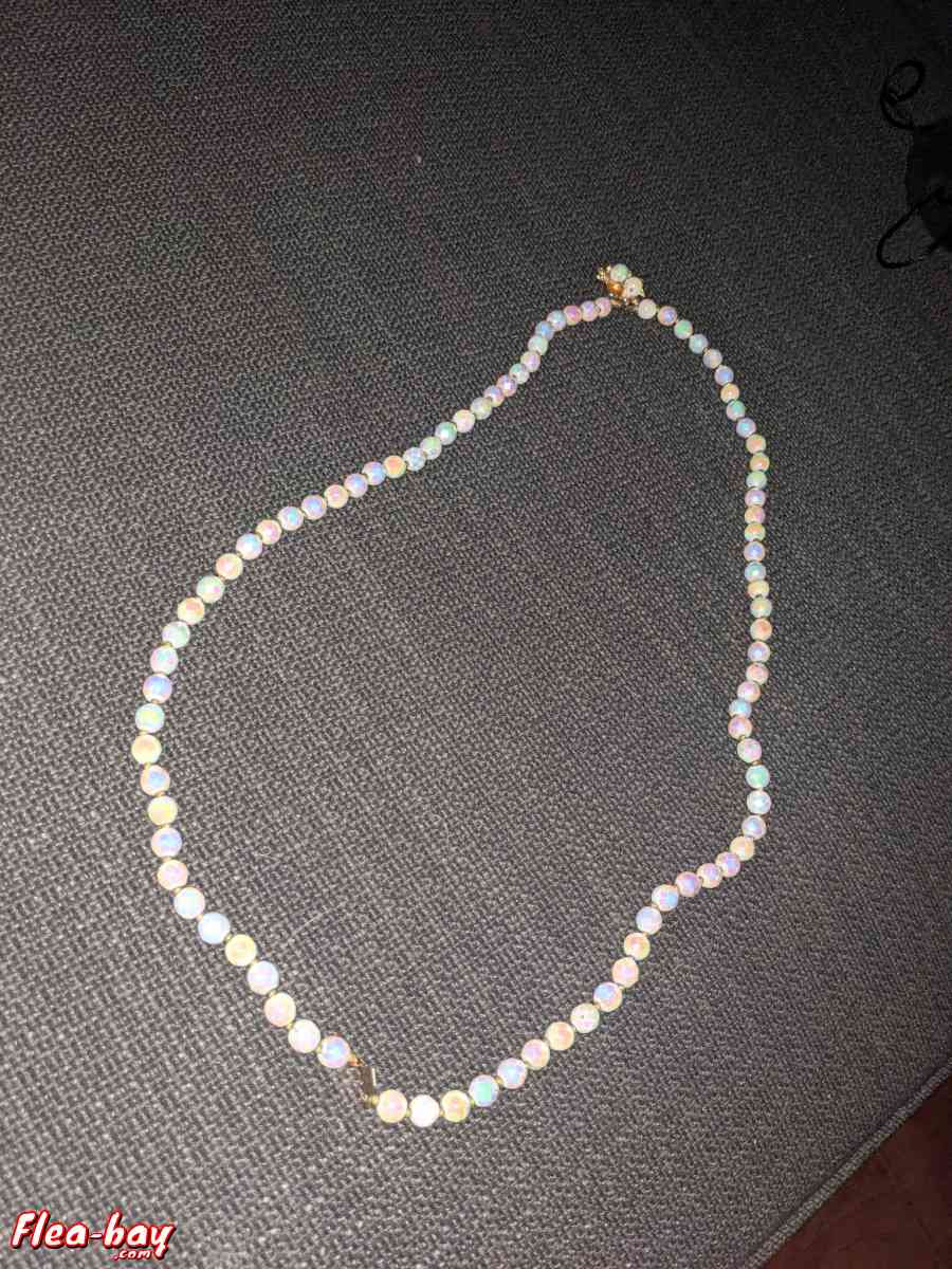 vintage necklace with brass clasp - Newington, Connecticut - FleaMarketBay