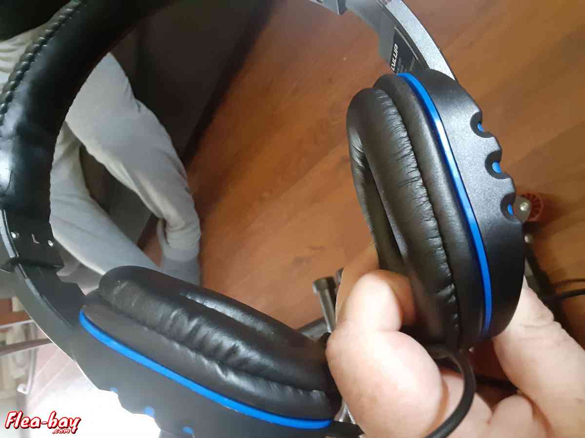 this are some gmameing headphones are I good shape - Kirksey, Kentucky - FleaMarketBay