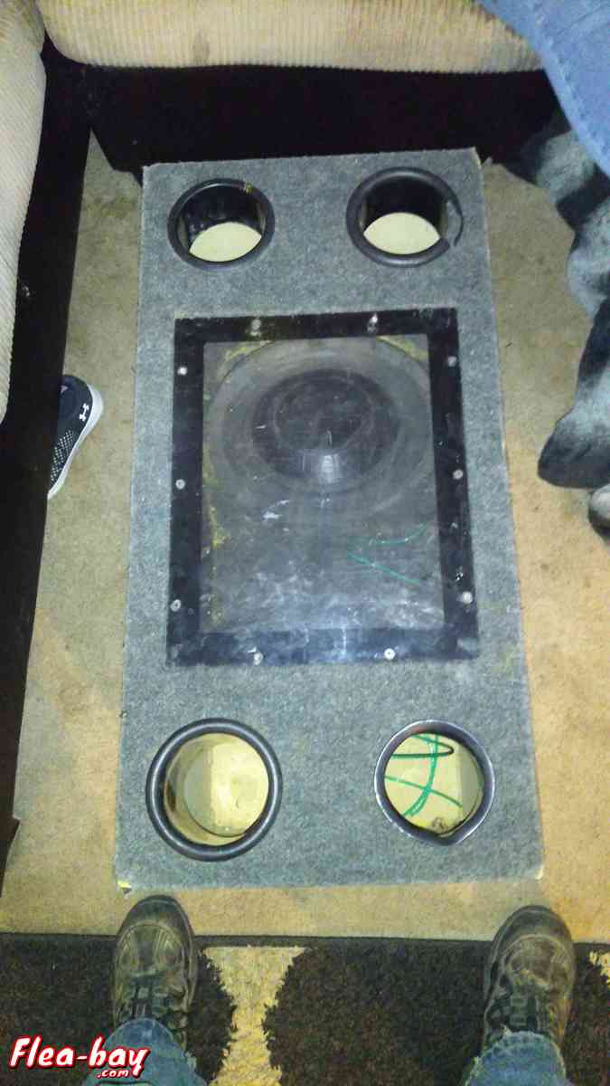 Speakerbox with two 12" in the box - Centralia, Washington - FleaMarketBay
