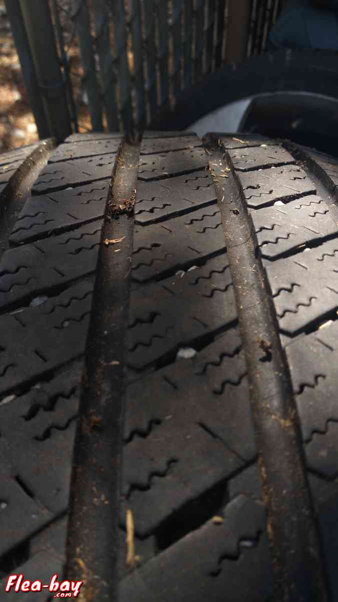 suv tires 235/65/18 an pair - Centralia, Washington - FleaMarketBay