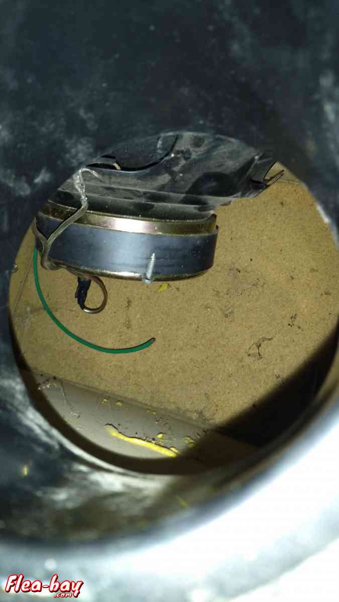 Speakerbox with two 12" in the box - Centralia, Washington - FleaMarketBay