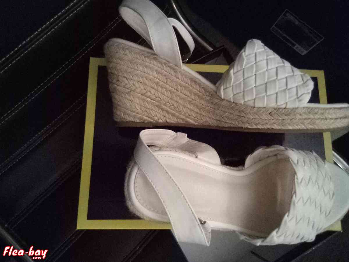 Brand New in box White Wedges - Lacey, Washington - FleaMarketBay