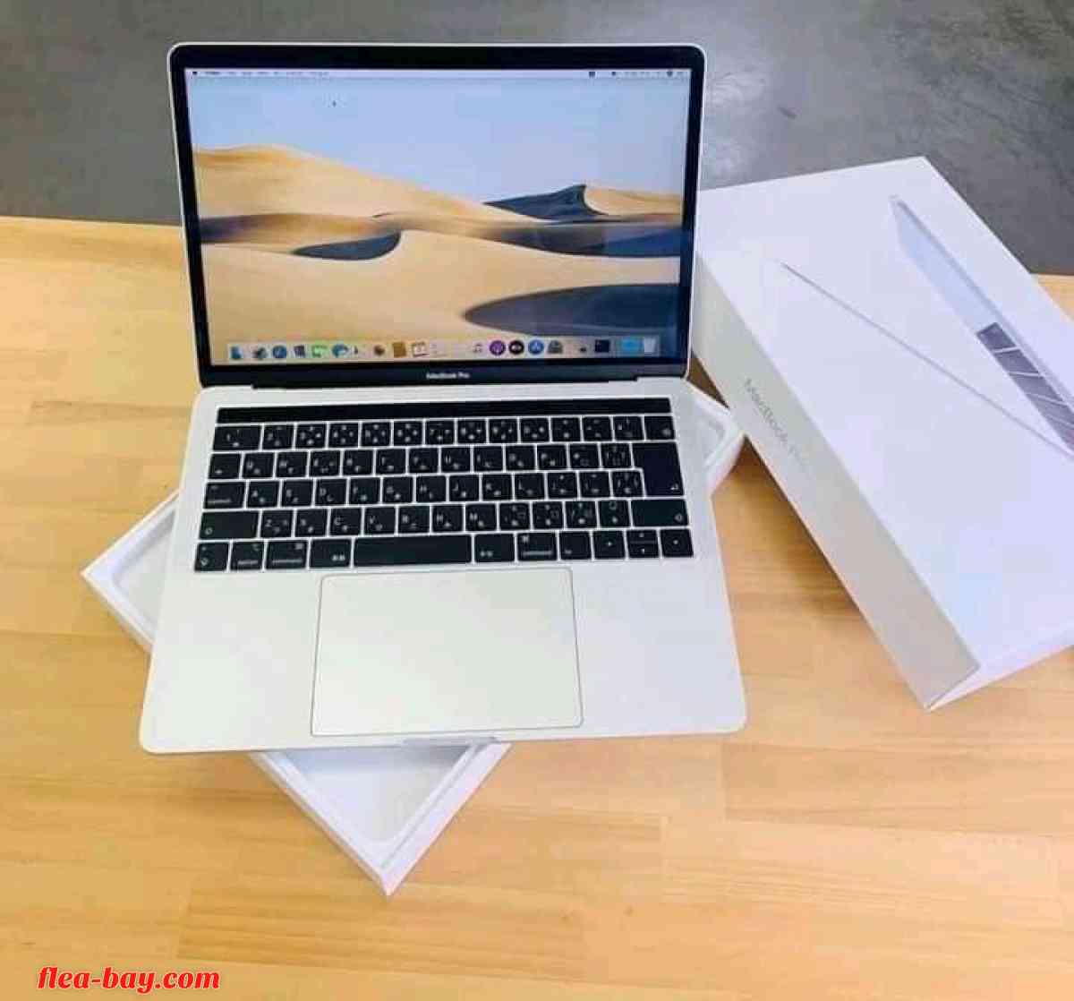 MacBook Air - Bloomington, Texas - FleaMarketBay