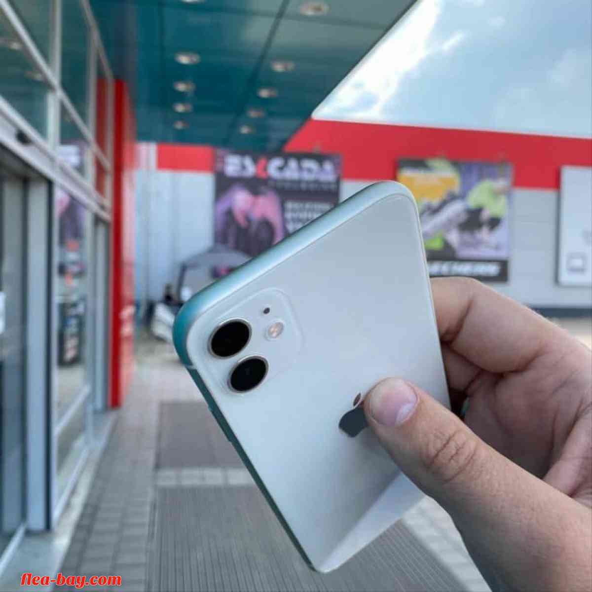 Apple IPhone 11 - Bloomington, Texas - FleaMarketBay