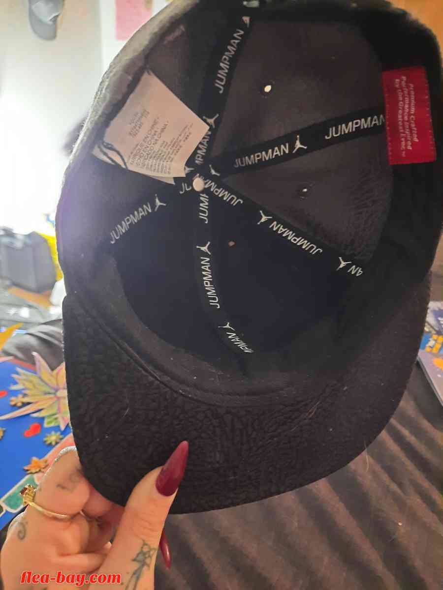 Mens Jordans jumpman fitted hat - Clarion, Pennsylvania - FleaMarketBay
