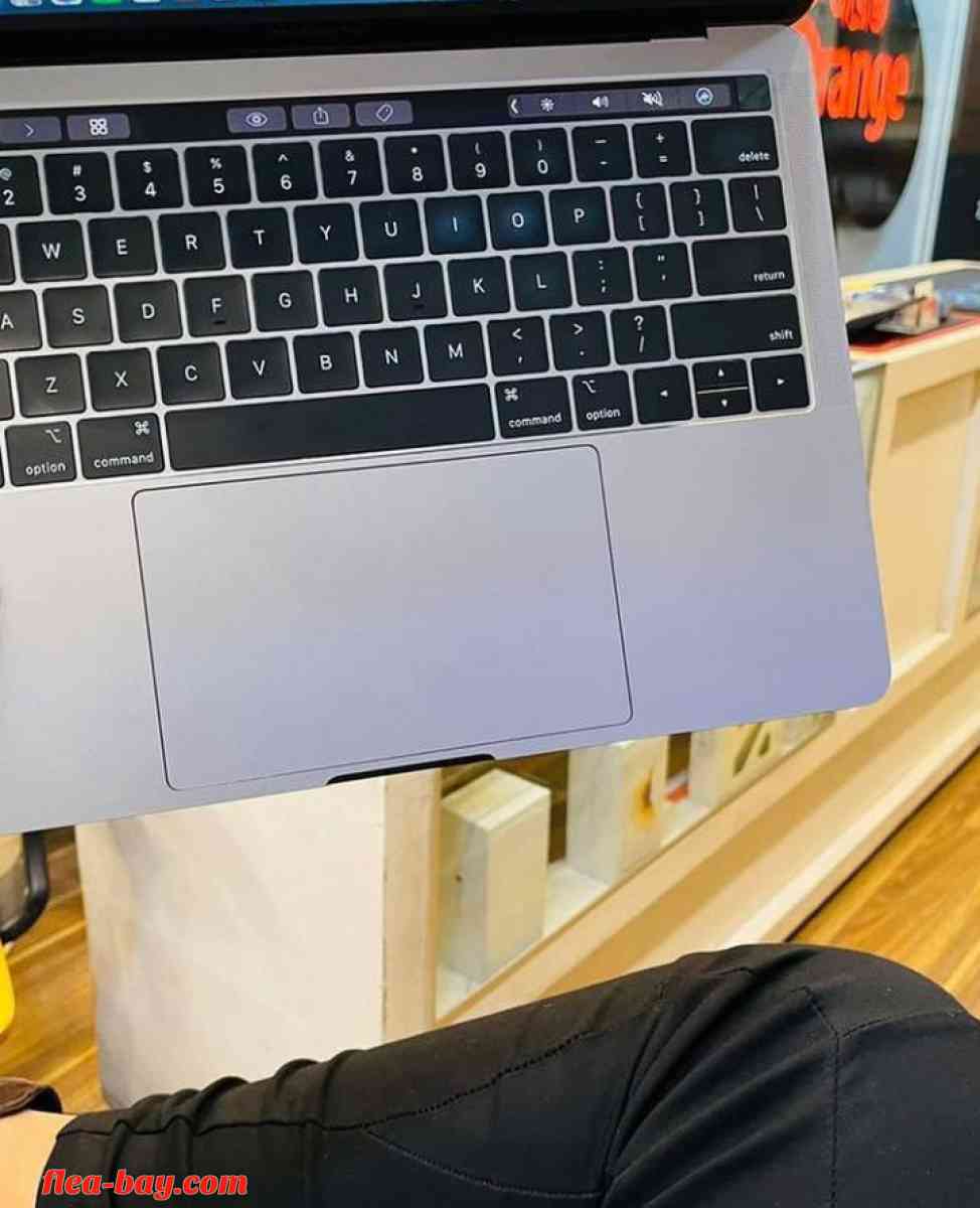 MacBook pro - Bloomington, Texas - FleaMarketBay