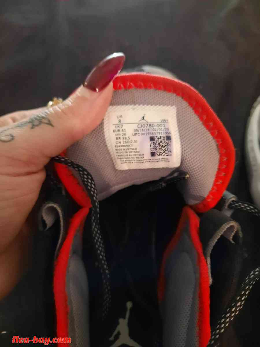 Men's Jordans size 8 - Clarion, Pennsylvania - FleaMarketBay