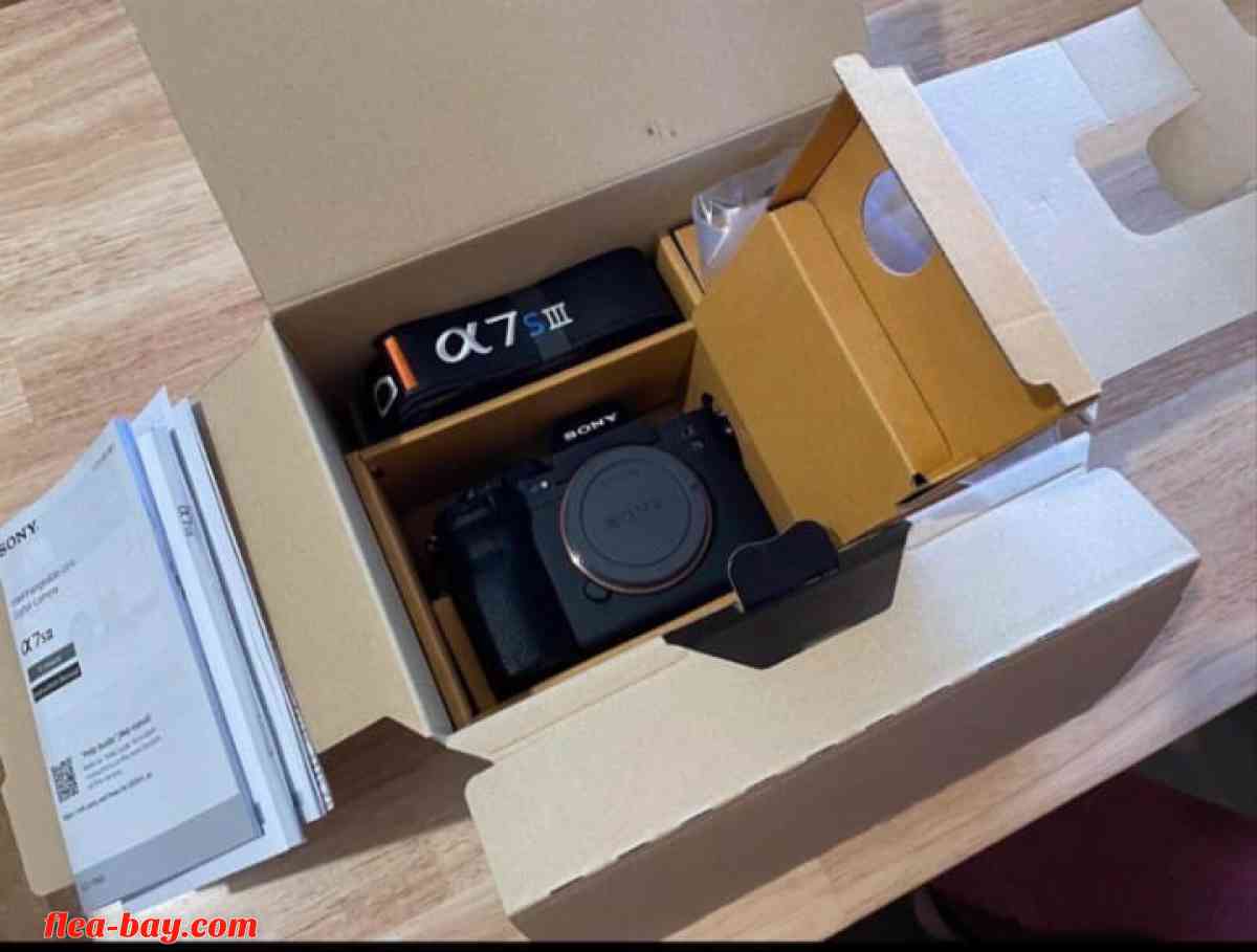 Song A7s - Bloomington, Texas - FleaMarketBay