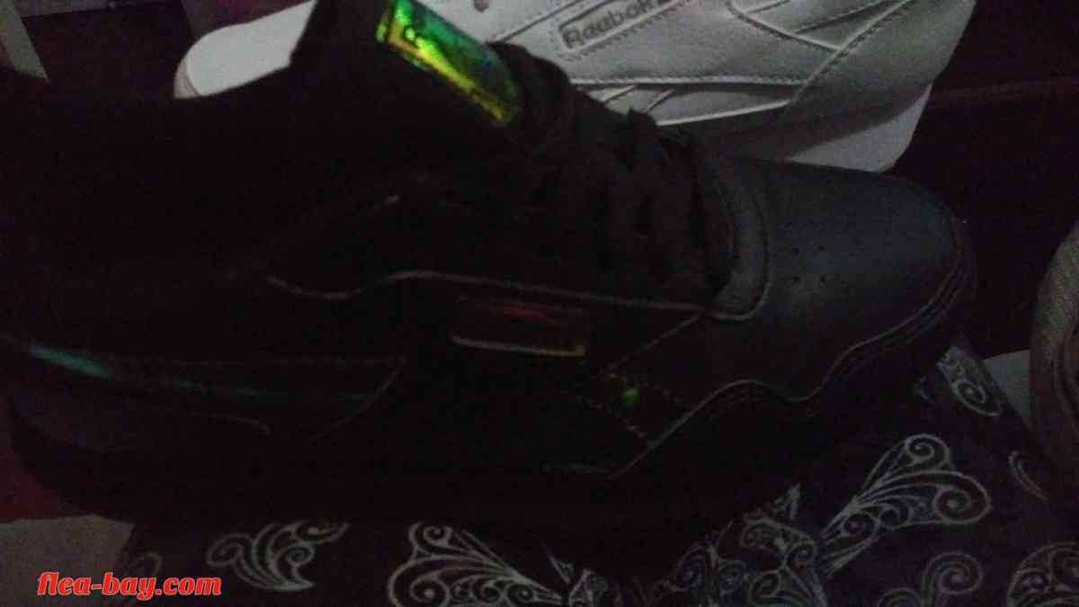 Womens Shoes - Acworth, Georgia - FleaMarketBay