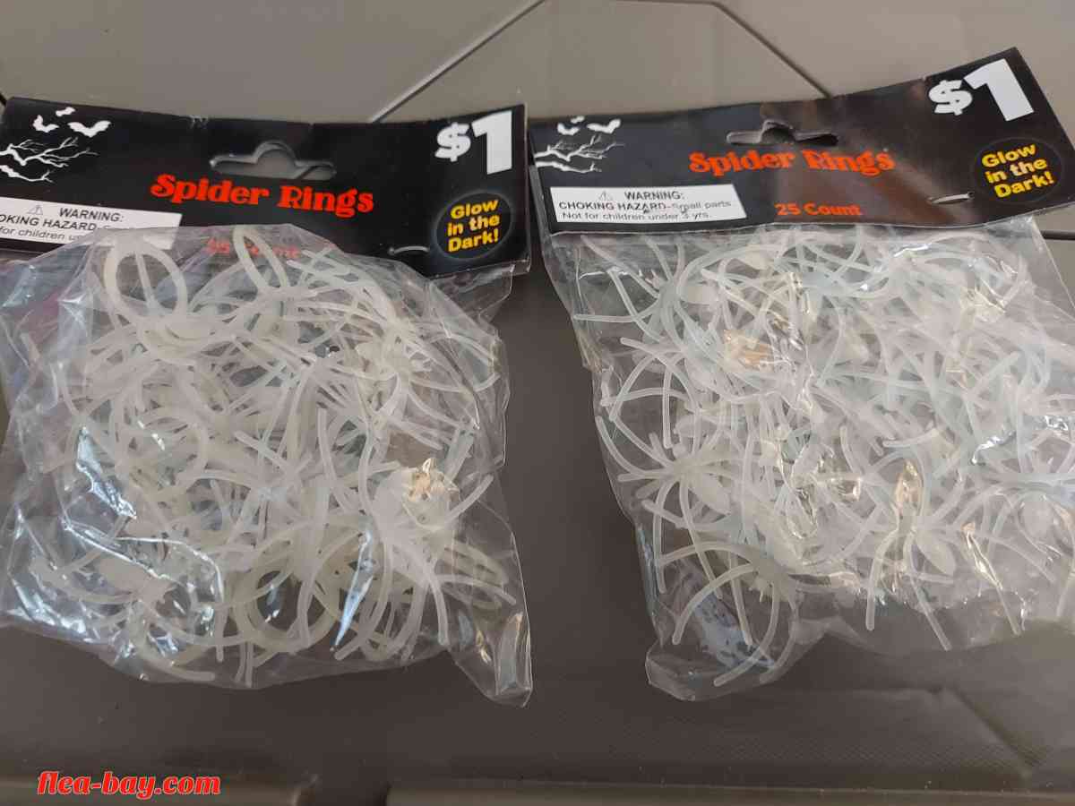 Halloween and more - Muncie, Indiana - FleaMarketBay