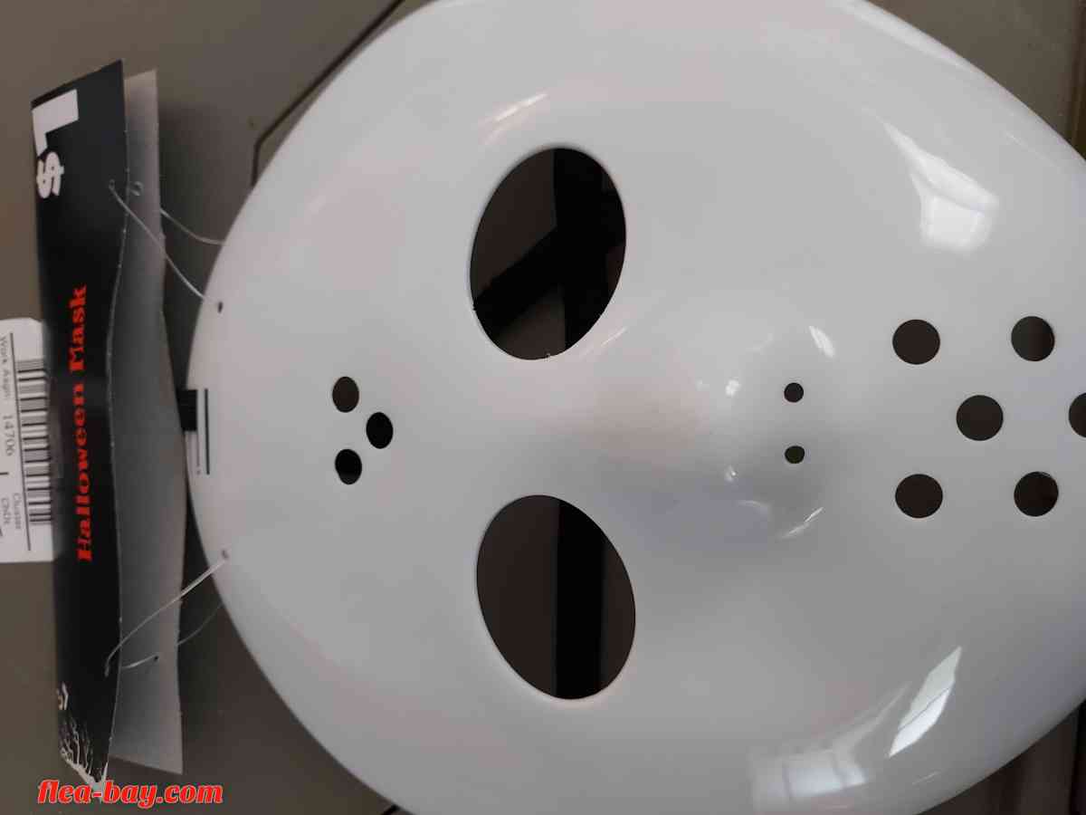 Halloween and more - Muncie, Indiana - FleaMarketBay