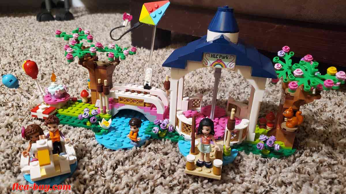 lego friends heart lake city park 41447 COMPLETE (local ) - Bolingbrook, Illinois - FleaMarketBay