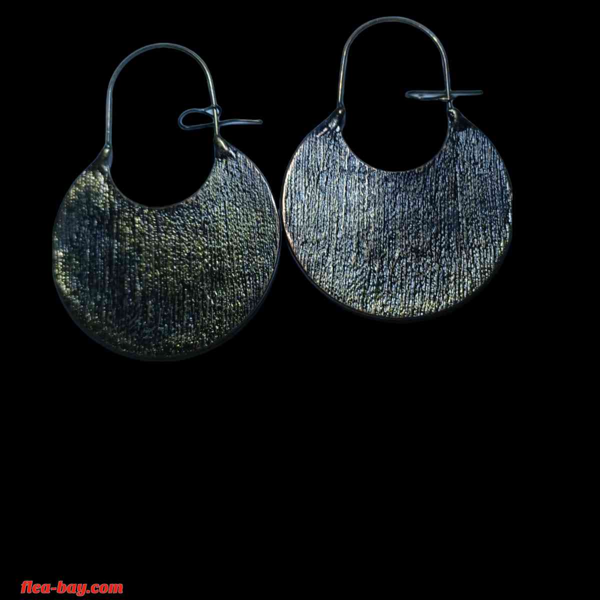 metal flower earrings - Indianapolis, Indiana - FleaMarketBay