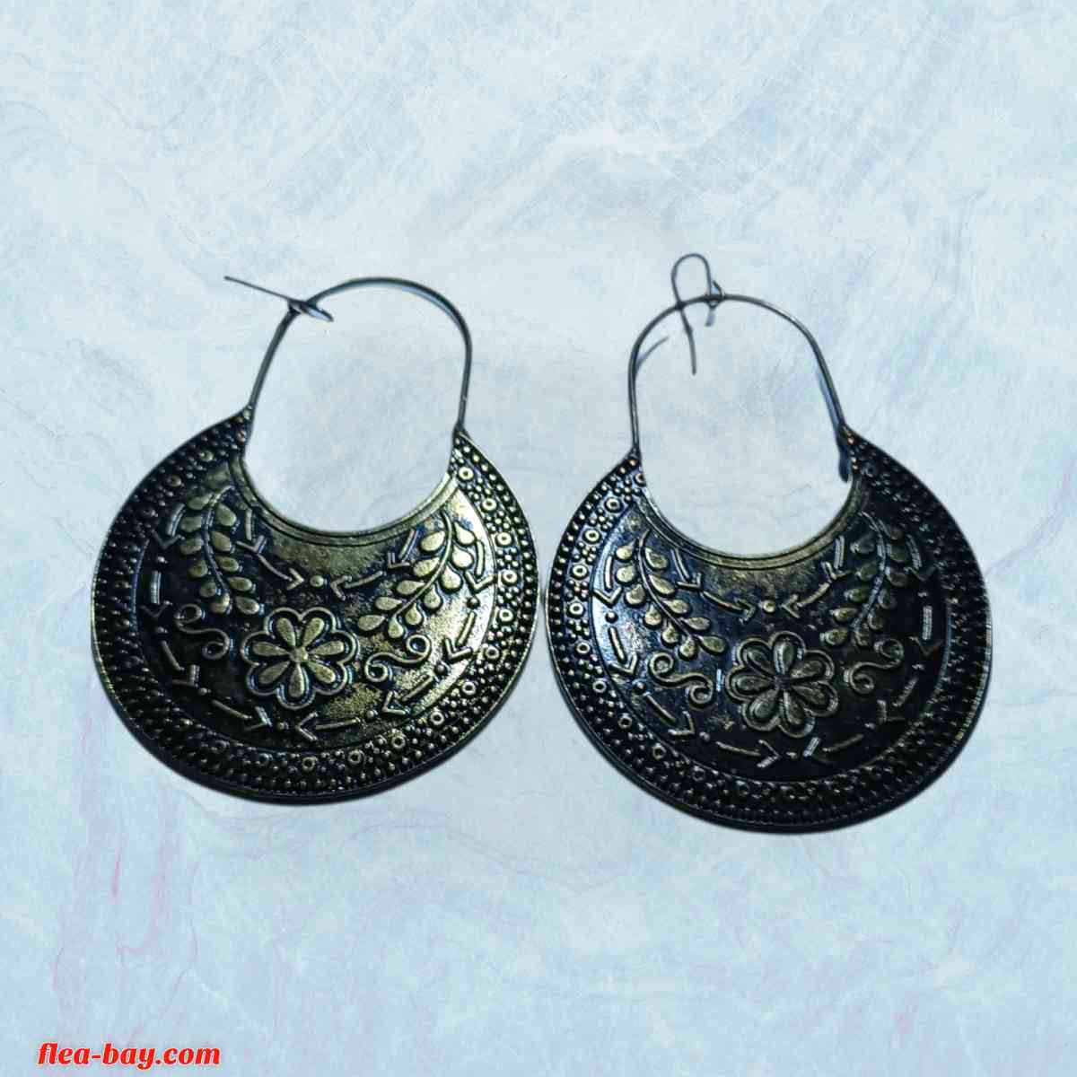 metal flower earrings - Indianapolis, Indiana - FleaMarketBay