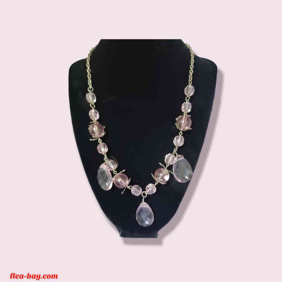 Pink clear necklace - Indianapolis, Indiana - FleaMarketBay