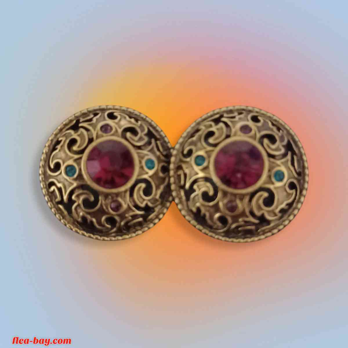 gold tone earrings - Indianapolis, Indiana - FleaMarketBay