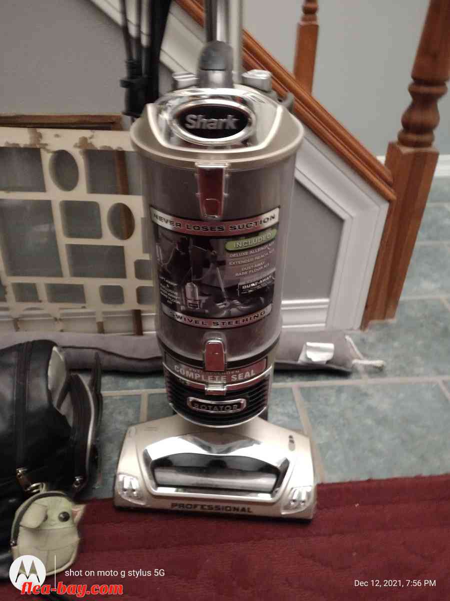 shark vacuums - Branson, Missouri