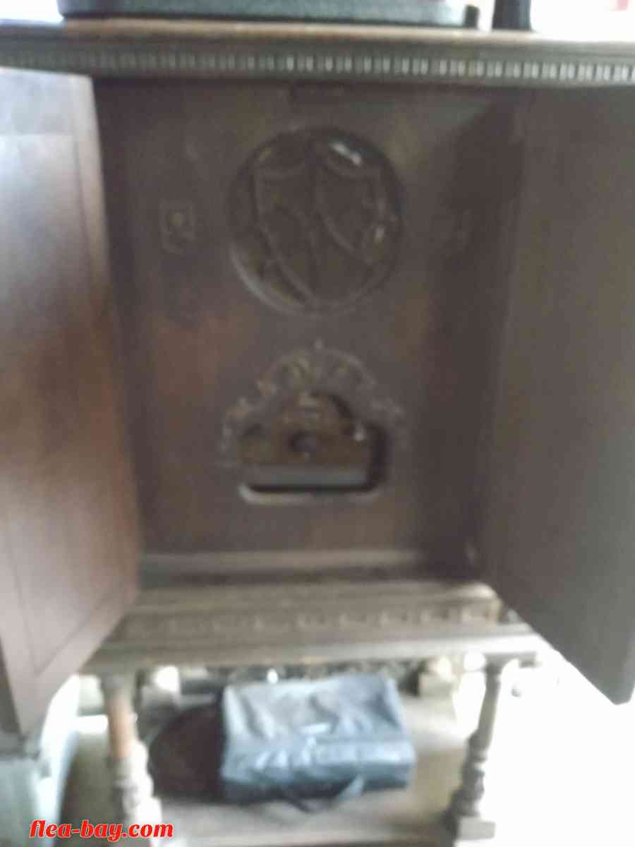 1928 Spartan case radio - Advance, Indiana - FleaMarketBay