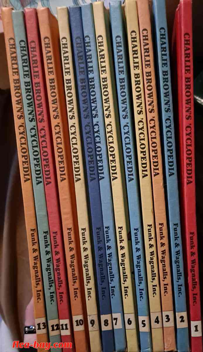 Charlie Brown Cyclopedia collection - Sheboygan, Wisconsin - FleaMarketBay