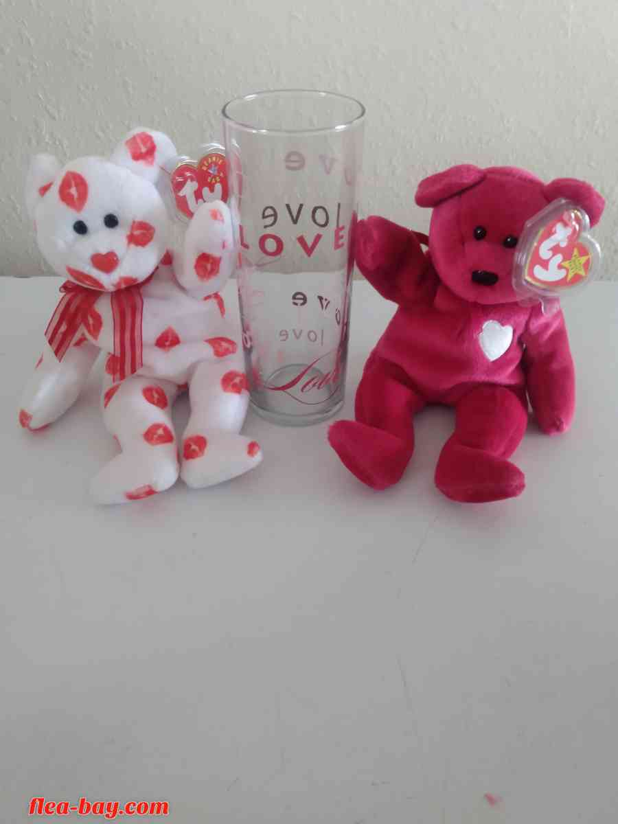 Valentine's beanie babys with flower vase