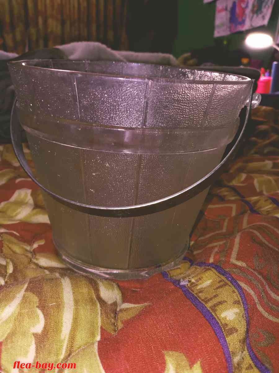 Ice Bucket - Lancaster, South Carolina - FleaMarketBay