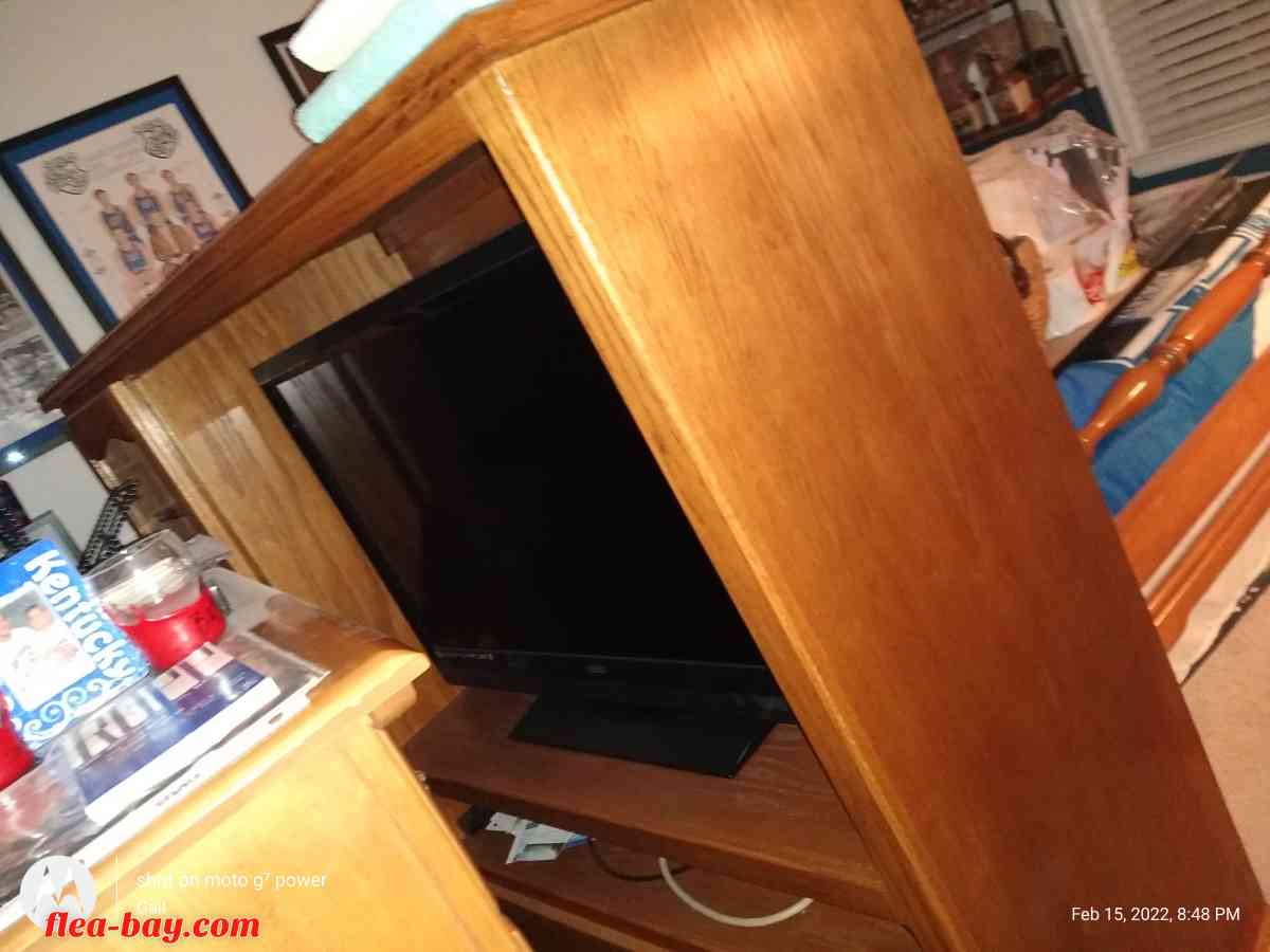 Amish made entertainment center - Stanford, Kentucky - FleaMarketBay