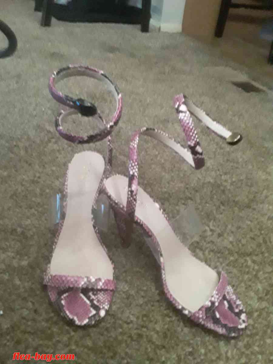 womans sandals Cecelia NewYork - Sandy, Utah - FleaMarketBay