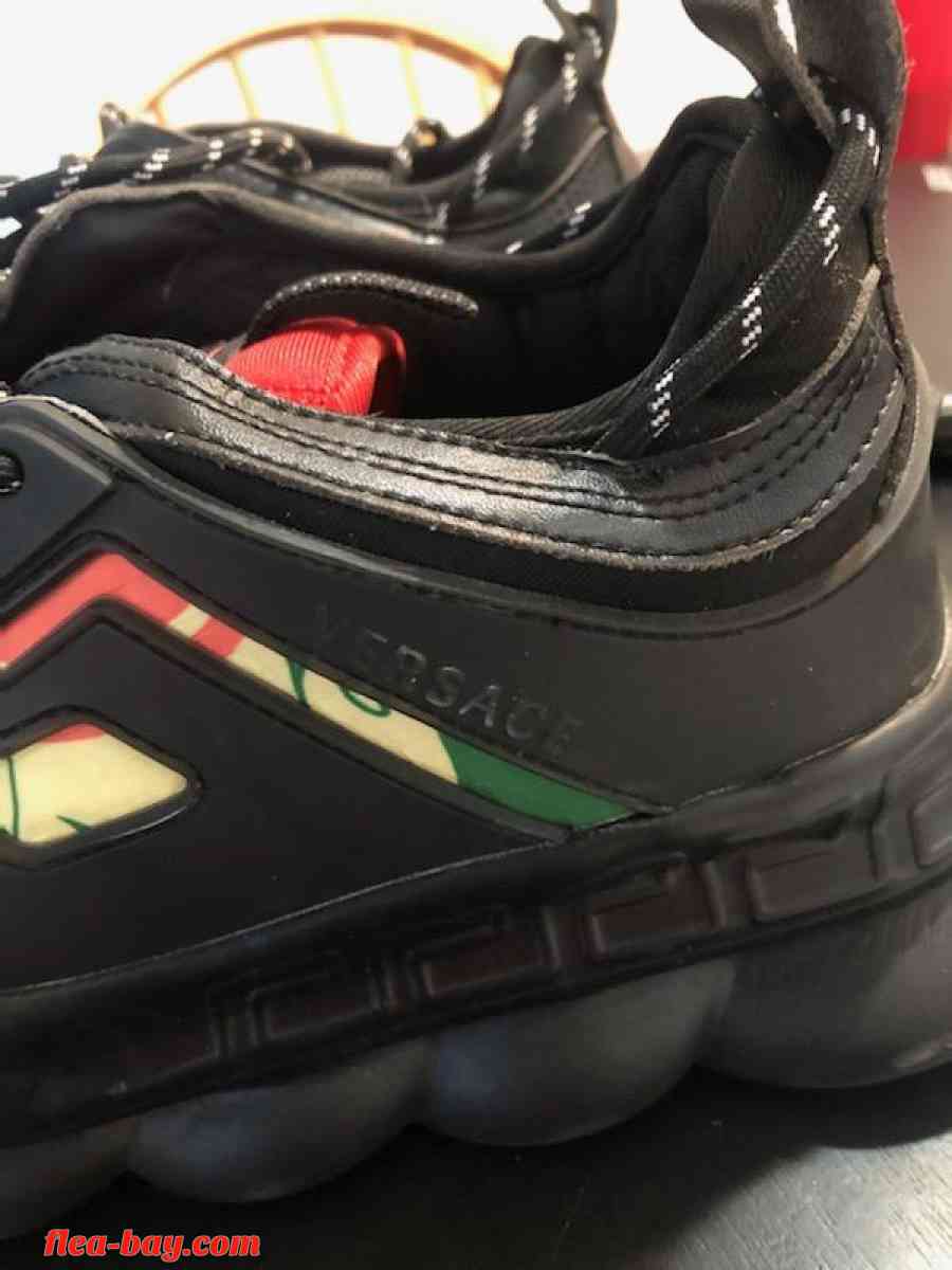 Versace shoes - Dearborn, Michigan - FleaMarketBay