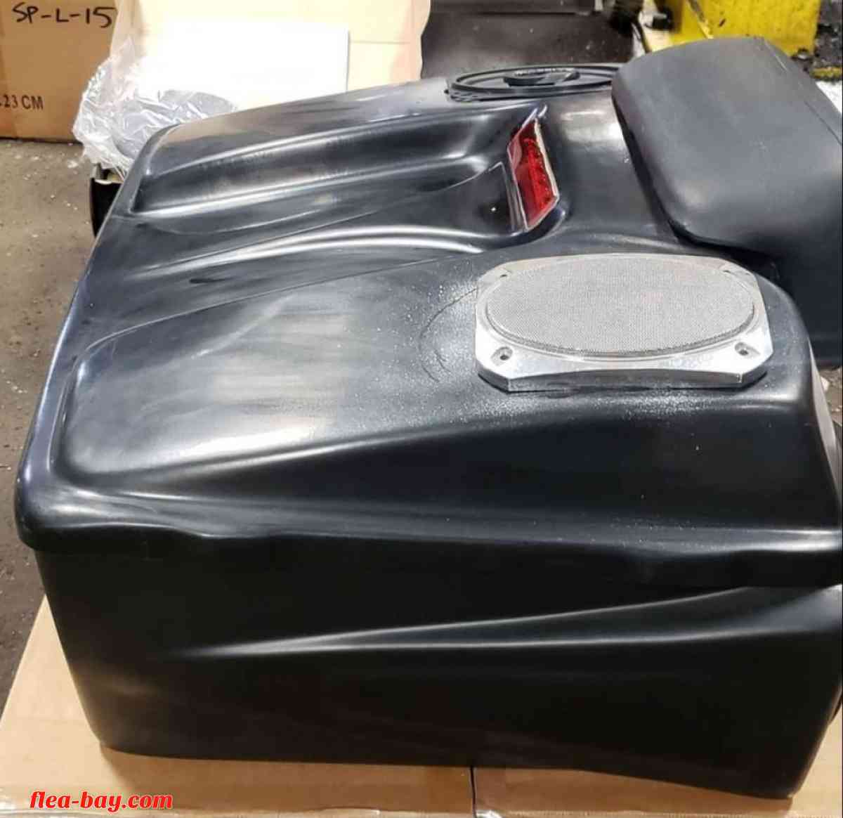 Harley Davidson fiberglass touring pack - Indianapolis, Indiana - FleaMarketBay