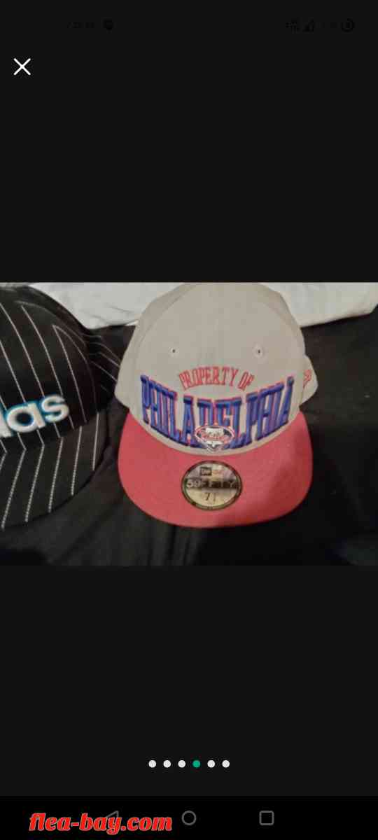 hats that were barely never worn excellent condition - Essington, Pennsylvania - FleaMarketBay