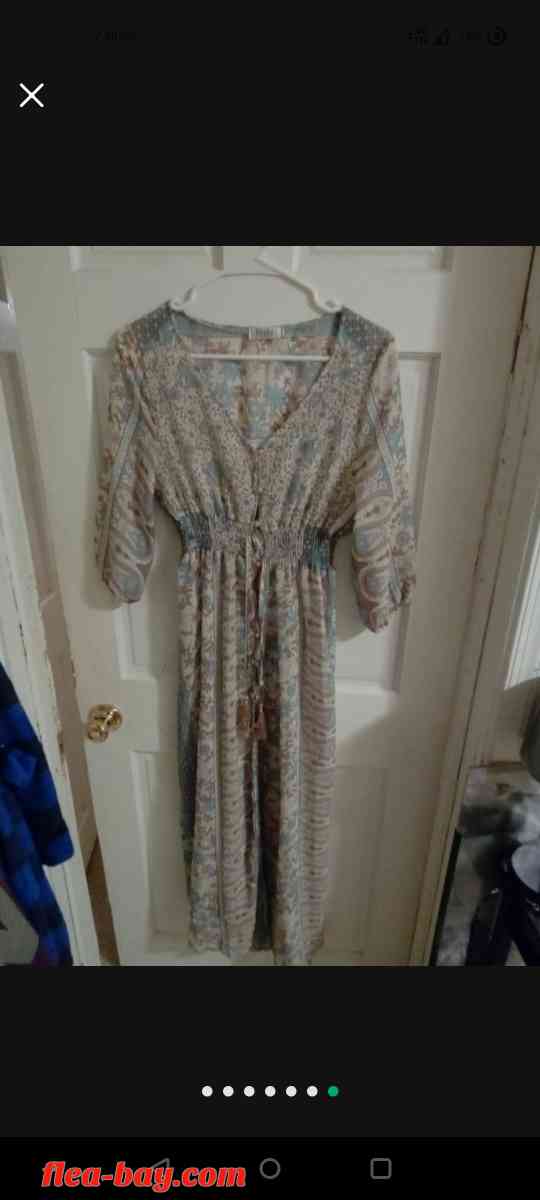 Dresses All Large Or XXL But Fits Like Large Or XL - Essington, Pennsylvania - FleaMarketBay