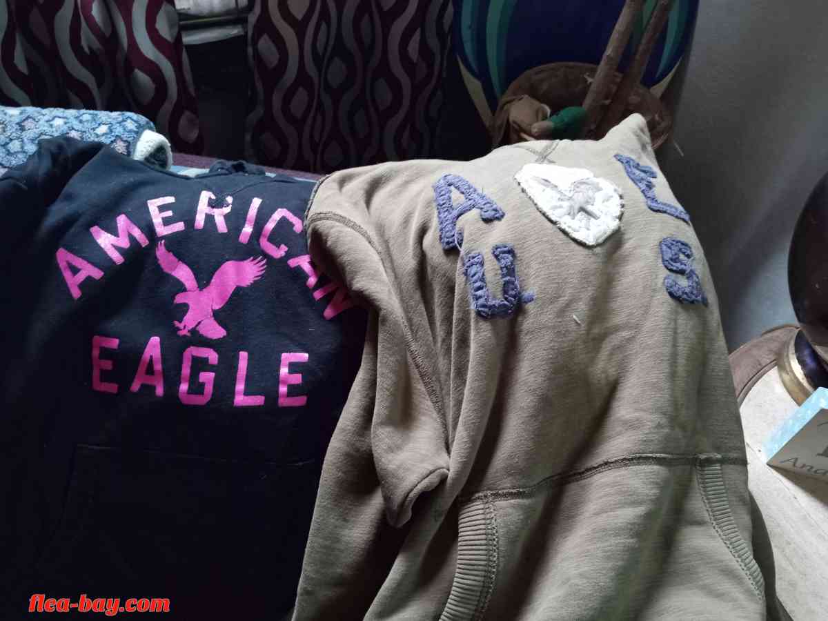 hoodies - Decatur, Illinois - FleaMarketBay