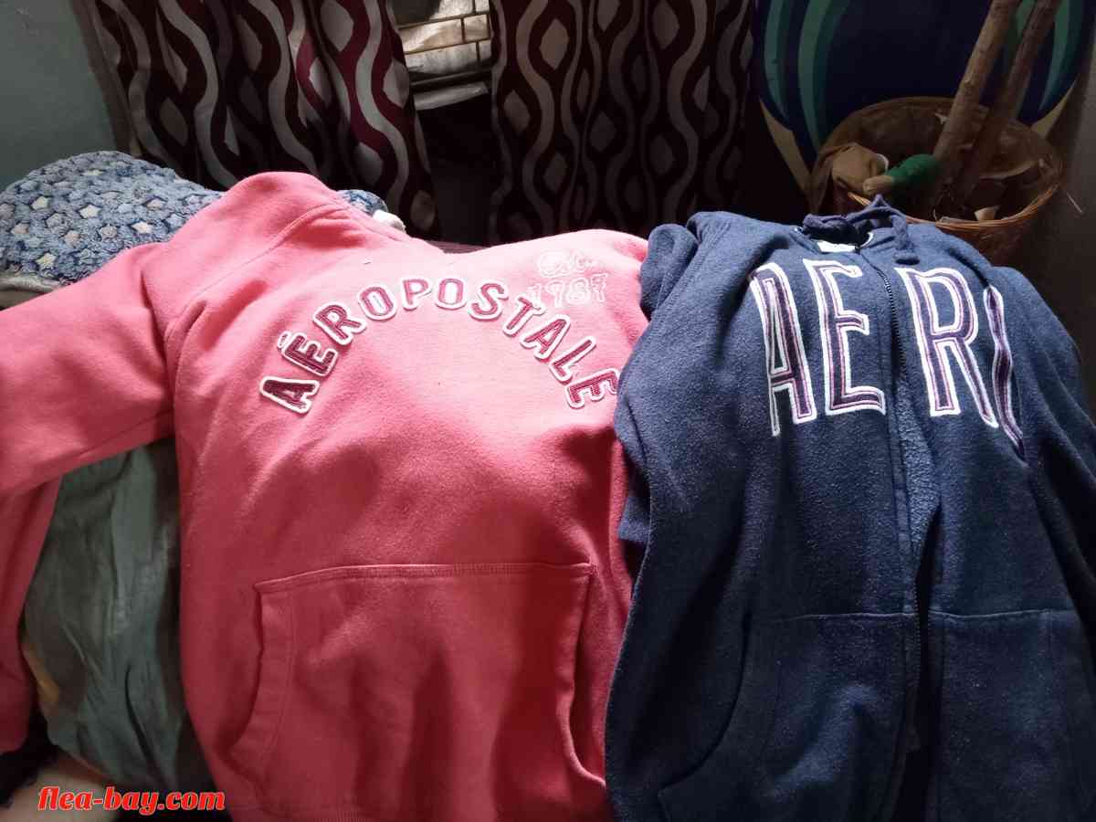 hoodies - Decatur, Illinois - FleaMarketBay