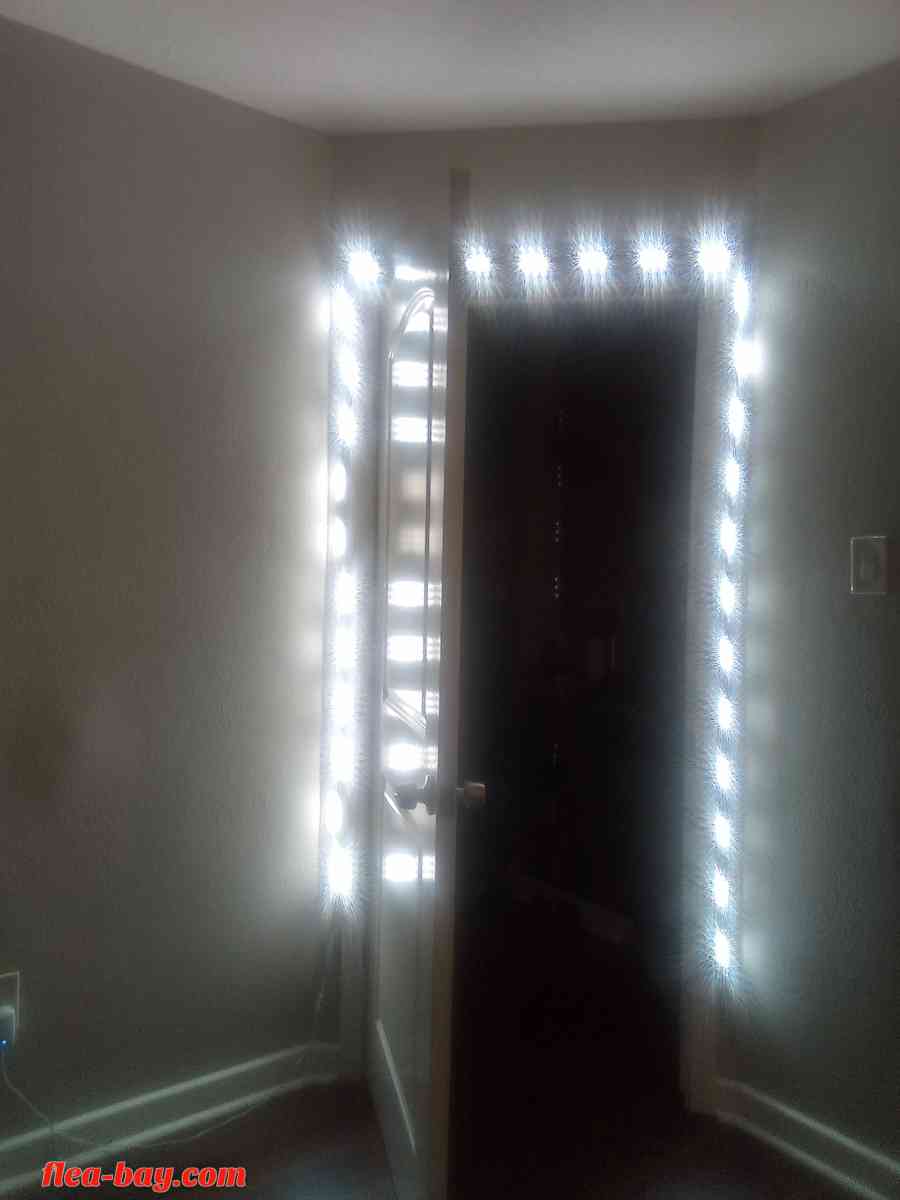 Cute wall lights - Conroe, Texas