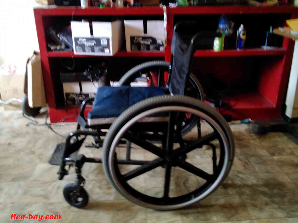 adult folding wheelchair for sale - Worcester, Massachusetts