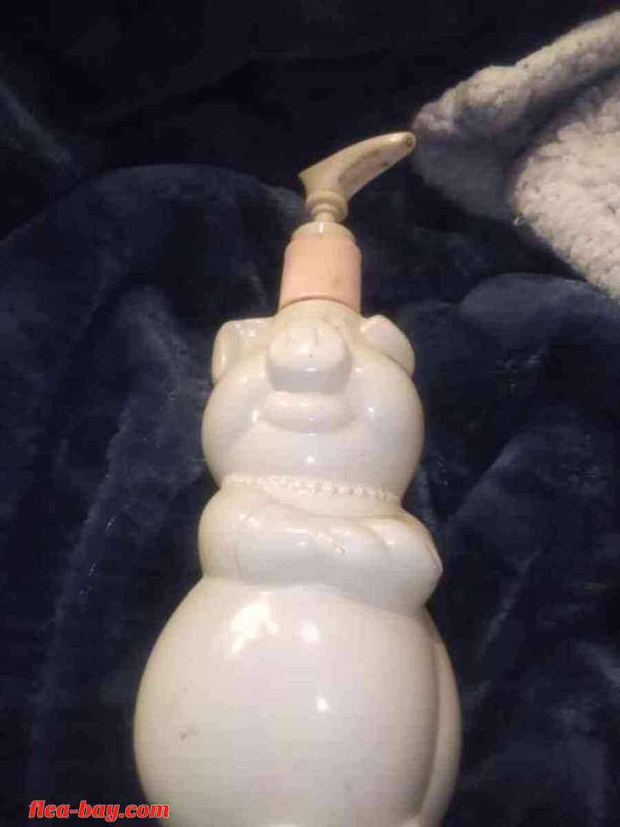 milk glass pig lotion bottle - Bear, Delaware - FleaMarketBay