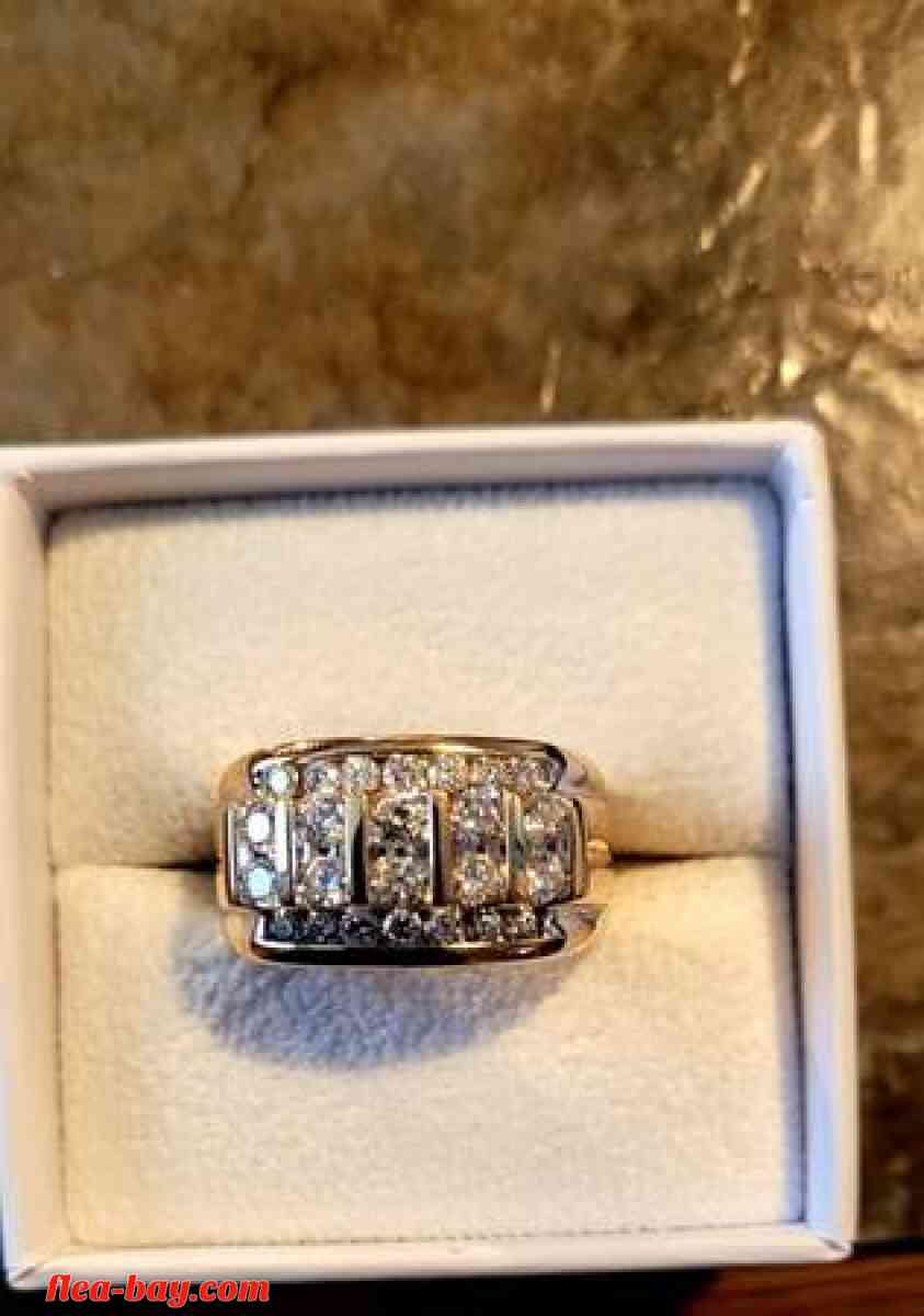 Brand New Diamond Men Gold Ring. - Rochester, New York - FleaMarketBay