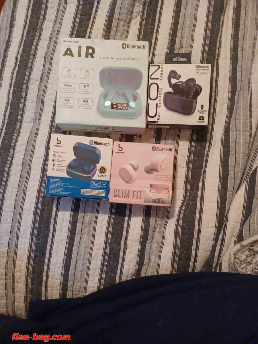 this is a brand new Bluetooth earphones and they work very g