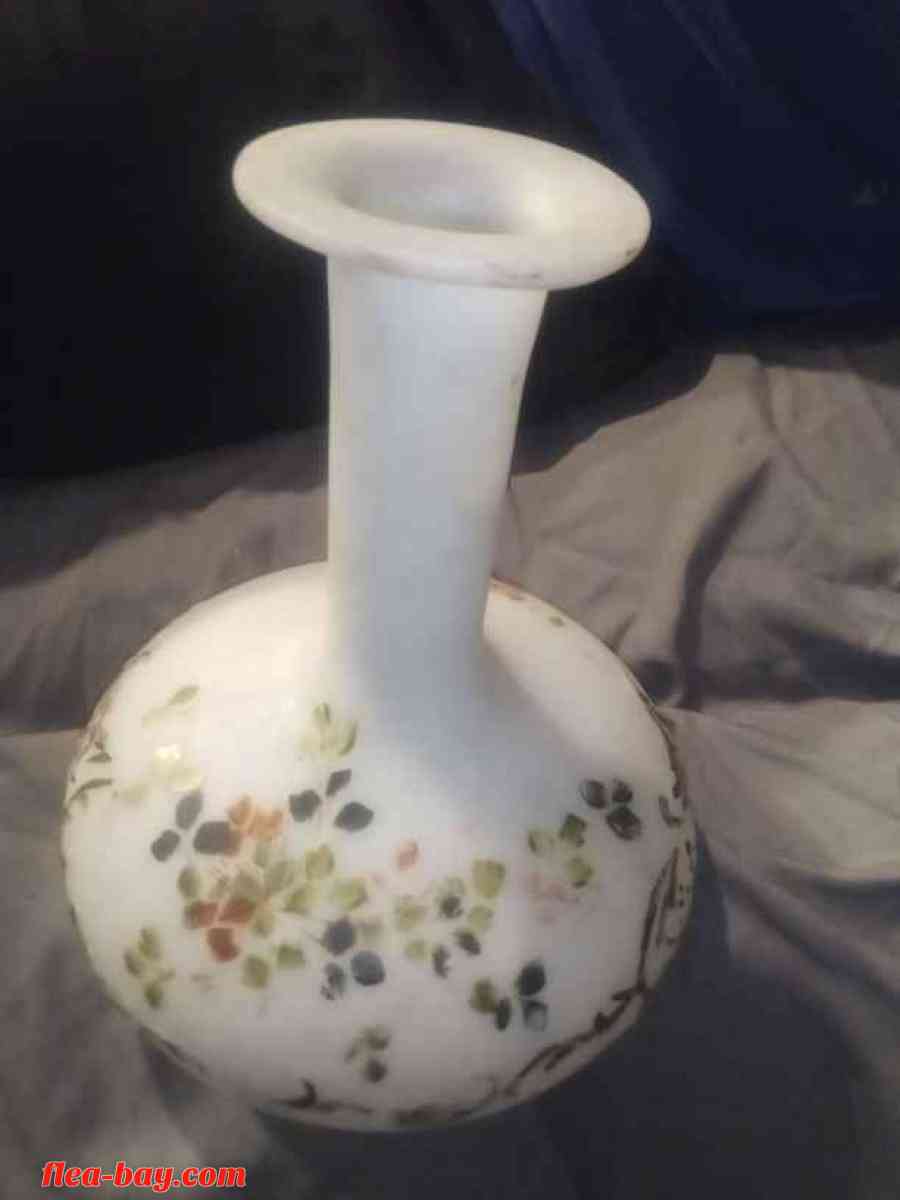 vintage vase - Logansport, Louisiana - FleaMarketBay