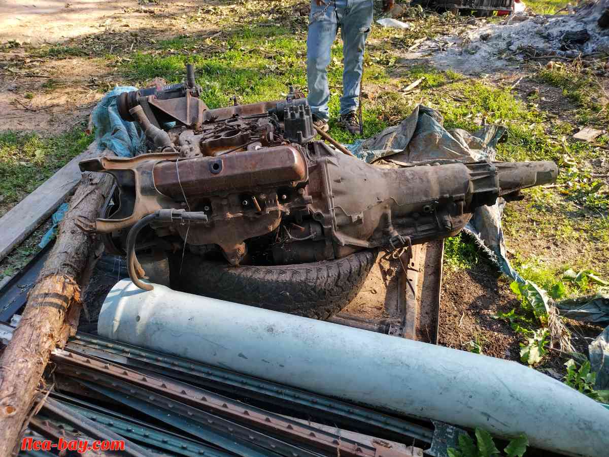 1968 Oldsmobile motor - Bonne Terre, Missouri - FleaMarketBay